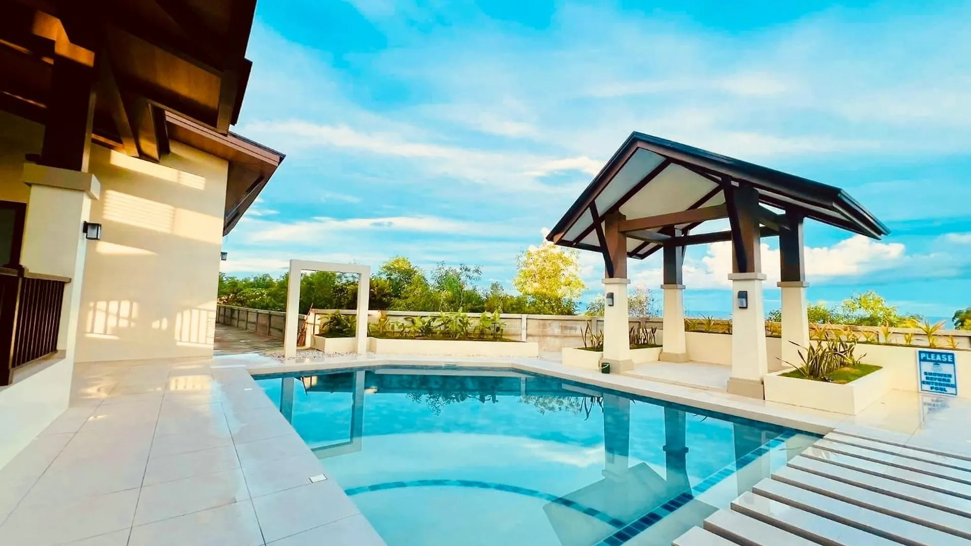 Royal Oceancrest Panglao I Aparthotel Dauis